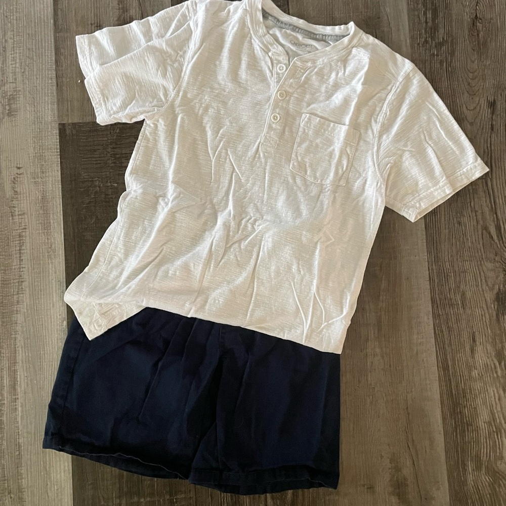 Boys 2-piece Cherokee White Button Down Kids Shirt & Free Planet Navy Shorts
